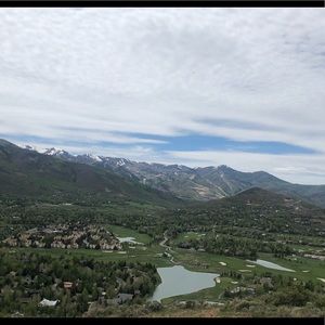 Meet your Posher, Gozde